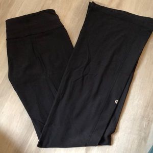 Black lululemon flare yoga pants